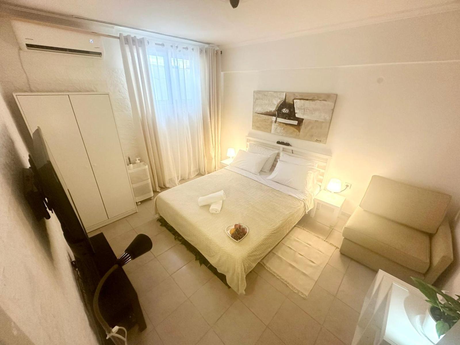 Vestige Basement Apartment Athens Atenas Exterior foto